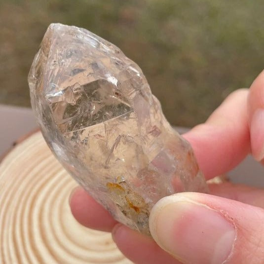 Mobile sand Enhydro Herkimer Diamond with good clarity quartz body